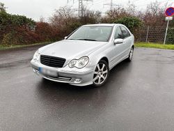 Silber Gebraucht 2006 Mercedes C230 Limousine | 3.499 € (Teuer)