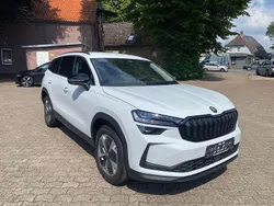 Moon white metallic Neu 2025 Skoda Kodiaq Selection SUV | 39.280 € (Superpreis)
