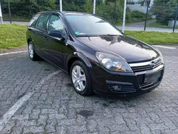 Schwarz Gebraucht 2007 Opel Astra Kombi | 2.100 € (Fairer Preis)