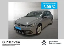 Mondsteingrau Gebraucht 2024 VW Golf VIII Life Limousine | 22.208 € (Fairer Preis)