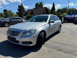 Silber Gebraucht 2009 Mercedes E220 Limousine | 9.000 € (Fairer Preis)