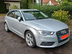 Silber Gebraucht 2013 Audi A3 Sportback Ambiente Limousine | 12.000 € (Guter Preis)