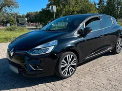 Schwarz Gebraucht 2016 Renault Clio IV Initiale Paris Kleinwagen | 12.400 € (Fairer Preis)