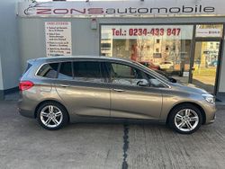 Grau Gebraucht 2016 BMW 220 Luxury Line Kombi | 18.700 € (Fairer Preis)