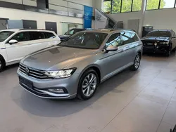Silber Gebraucht 2022 VW Passat Business Limousine | 25.999 € (Guter Preis)