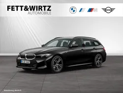 Saphirschwarz metallic Gebraucht 2025 BMW 330 Performance Kombi | 39.999 € (Superpreis)