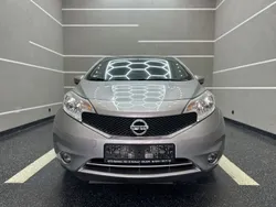 Grau Gebraucht 2016 Nissan Note Tekna Van / Kleinbus | 6.900 € (Fairer Preis)