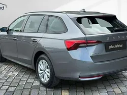Grau Neu 2024 Skoda Octavia Selection Kombi | 30.970 € (Guter Preis)