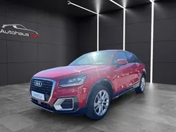 Rot Gebraucht 2017 Audi Q2 Design SUV | 14.990 € (Etwas zu teuer)