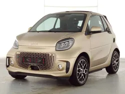 Gold beige (metallic) Gebraucht 2023 Smart ForTwo Electric Drive Prime Cabrio | 27.777 €