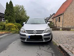 Silber Gebraucht 2006 VW Golf V Limousine | 2.899 € (Fairer Preis)