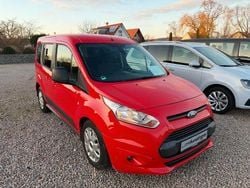 Rot Gebraucht 2015 Ford Tourneo Connect Trend Van / Kleinbus | 8.490 € (Guter Preis)