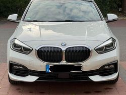 Weiß Gebraucht 2020 BMW 118 Kleinwagen | 19.100 € (Fairer Preis)