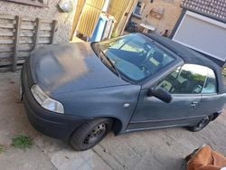 Schwarz Gebraucht 2000 Fiat Punto Cabriolet Cabrio | 215 €