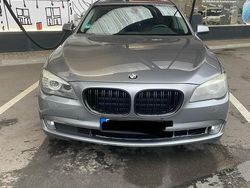 Grau Gebraucht 2009 BMW 730 Limousine | 7.950 € (Fairer Preis)