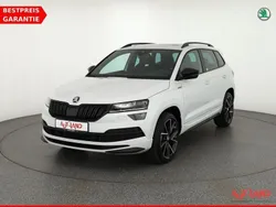 Weiß Gebraucht 2020 Skoda Karoq SportLine SUV | 29.990 € (Fairer Preis)