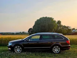 Violet Gebraucht 2011 Skoda Superb Kombi | 5.500 € (Fairer Preis)