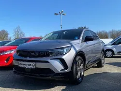 Kontrast grau/quarz silber Gebraucht 2023 Opel Grandland X GS Line SUV | 31.950 €