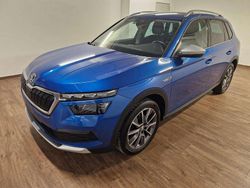 Raceblau metallic Gebraucht 2021 Skoda Kamiq ScoutLine SUV | 20.990 € (Fairer Preis)