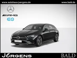 Schwarz kosmosschwarz metallic Gebraucht 2024 Mercedes CLA180 Shooting Brake Progressive Kombi | 31.840 €
