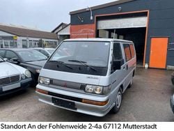 Silber Gebraucht 1991 Mitsubishi L300 Van / Kleinbus | 6.590 €