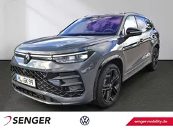 Grau Gebraucht 2025 VW Tayron Family SUV | 65.790 € (Teuer)