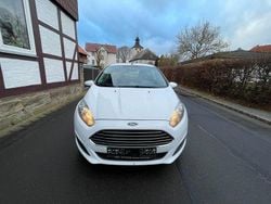 Weiß Gebraucht 2015 Ford Fiesta Kleinwagen | 2.799 € (Superpreis)