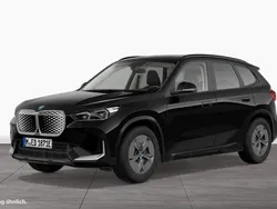 Schwarz Gebraucht 2023 BMW iX1 Performance SUV | 33.390 € (Superpreis)
