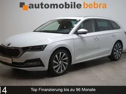 Weiß Gebraucht 2021 Skoda Octavia Style Kombi | 20.790 € (Fairer Preis)