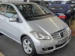 Silber Gebraucht 2011 Mercedes A180 Limousine | 10.000 € (Teuer)