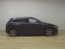 Schwarz Gebraucht 2020 Mercedes B200 AMG line Van / Kleinbus | 20.980 € (Fairer Preis)
