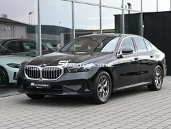Schwarz Gebraucht 2024 BMW 520 Sport Line Limousine | 46.450 € (Superpreis)
