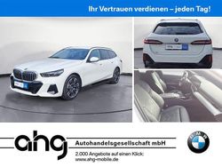 Weiß Gebraucht 2025 BMW 530e M Sport Kombi | 59.990 €