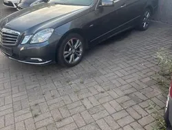 Grau Gebraucht 2010 Mercedes E350 Elegance Kombi | 6.555 € (Fairer Preis)