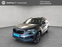 Grau met. Gebraucht 2024 Skoda Karoq Selection SUV | 29.890 € (Guter Preis)