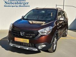 Braun Gebraucht 2016 Dacia Lodgy Stepway Van / Kleinbus | 9.650 € (Fairer Preis)