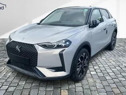 Grau Gebraucht 2024 DS Automobiles DS3 SUV | 22.970 € (Fairer Preis)
