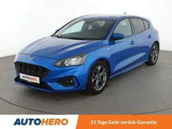 Blau Gebraucht 2020 Ford Focus ST-Line Limousine | 17.290 € (Guter Preis)