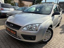Silber Gebraucht 2005 Ford Focus Trend Limousine | 2.999 € (Etwas zu teuer)