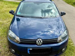 Blau Gebraucht 2013 VW Golf VI Match Kombi | 4.700 € (Guter Preis)