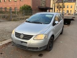 Silber Gebraucht 2009 VW Fox Kleinwagen | 1.000 € (Superpreis)