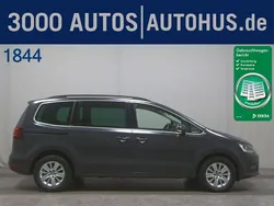 Grau Gebraucht 2019 VW Sharan Comfortline Van / Kleinbus | 21.980 € (Superpreis)