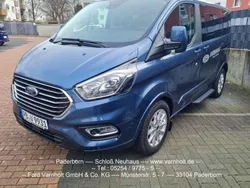 Blue metallic Gebraucht 2023 Ford Tourneo Custom Titanium Van / Kleinbus | 41.480 € (Teuer)