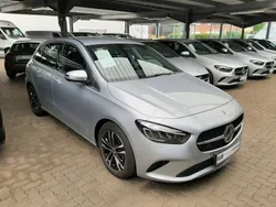Silber Gebraucht 2024 Mercedes B180 Advanced Van / Kleinbus | 32.800 € (Fairer Preis)
