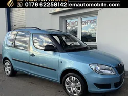 Blau Gebraucht 2012 Skoda Roomster Plus Edition Kombi | 8.490 € (Teuer)