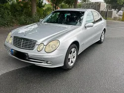 Silber Gebraucht 2005 Mercedes E200 Limousine | 3.800 € (Guter Preis)
