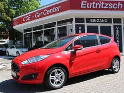 Rot Gebraucht 2014 Ford Fiesta Titanium Kleinwagen | 6.480 € (Fairer Preis)
