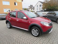 Rot Gebraucht 2012 Dacia Sandero Stepway Limousine | 6.990 € (Etwas zu teuer)