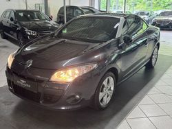 Grau Gebraucht 2011 Renault Mégane Cabriolet Dynamique Cabrio | 8.990 € (Fairer Preis)