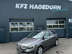 Grau Gebraucht 2018 Mercedes B220 Edition Van / Kleinbus | 24.590 € (Fairer Preis)
